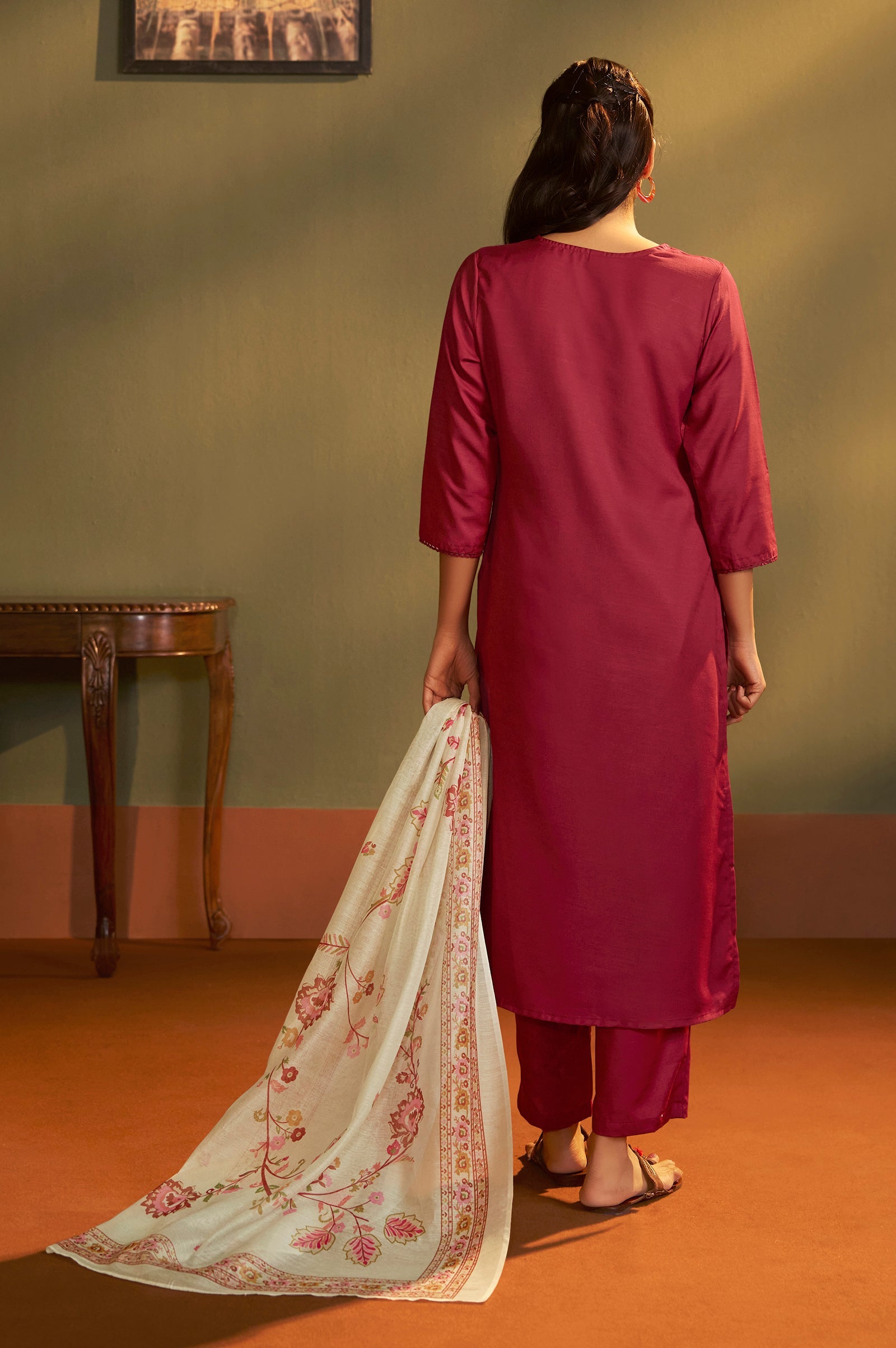 Women Rust Cotton Calf-Length Kurta with Pant and Cream Chanderi Printed Dupatta - view 2